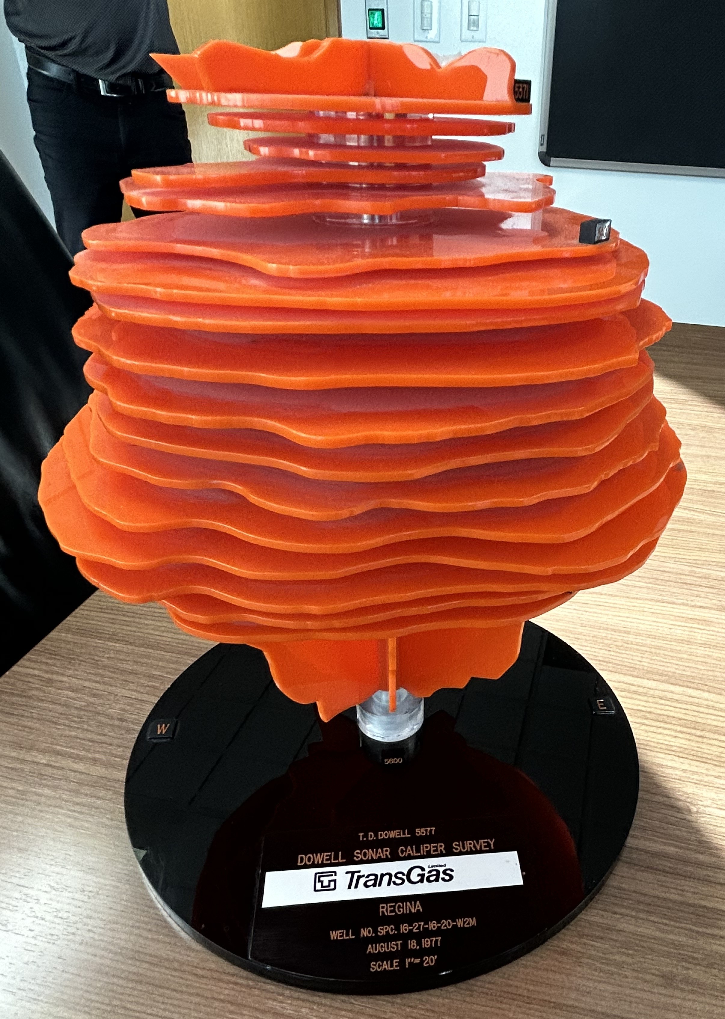 A model of what the inside of a storage cavern looks like.